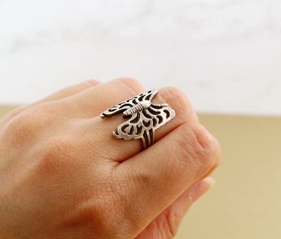 Vintage Sterling Silver butterfly ring, butterfly… - image 4