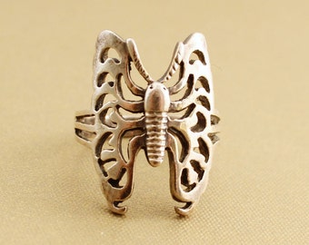 Vintage Sterling Silver butterfly ring, butterfly ring, silver butterfly ring, Size 5 ring, butterfly silver ring, solid 925 butterfly ring