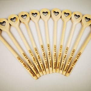Wedding gifts-wooden cookers-with heart-wedding decoration