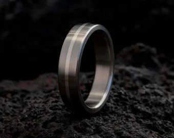 Anillo de compromiso minimalista, anillo de titanio y plata hecho a mano, alianza de boda clásica, anillo de compromiso para hombre