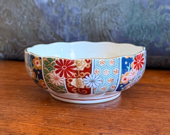 Arita Japan Imari Reproduction Fan Sauce Bowl