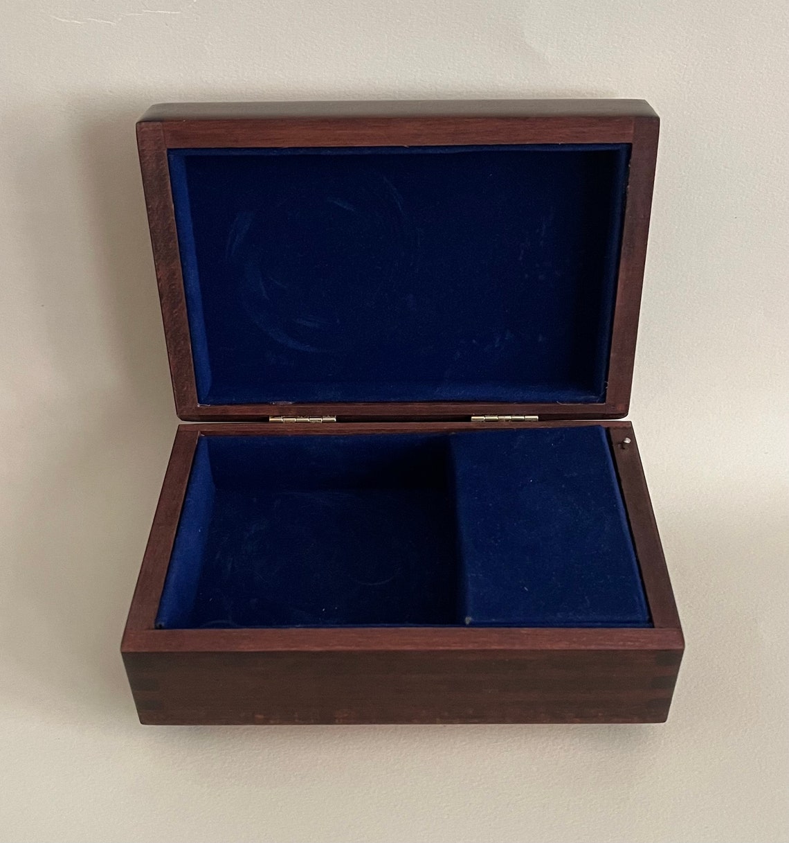 Musical Memories by the American Music Box Company, Swiss Reuge, the