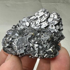 閃亜鉛鉱を含む美しい珍しい骨格方鉛鉱、マダン、ブルガリア、鉱物、天然水晶、最高の状態、N8016