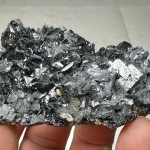 閃亜鉛鉱を含む美しい希少な骨格状方鉛鉱、マダン、ブルガリア、鉱物、天然水晶、最高の状態、N8930