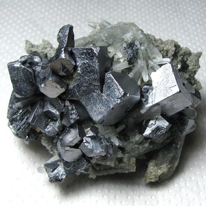 ブルガリア、マダンの有名な9月9日鉱山産の美しい方鉛鉱と石英、鉱物、天然水晶、最高の状態、N5100