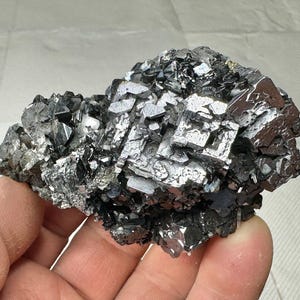 閃亜鉛鉱を含む美しい珍しい骨格方鉛鉱、マダン、ブルガリア、鉱物、天然水晶、最高の状態、N8020