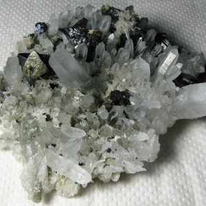 Stunning chalcopyrite with sphalerite and quartz from the famous 9th of September mine, Madan, Bulgaria, Natural crystal, Top condition,N115