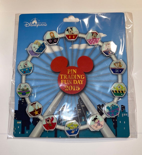 Disney Pin Trading Fun Day 2015 Ferris Wheel Booster Pack NEW FREE LANYARD  
