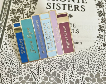 Épingle de bibliothèque en émail dur pour étagères Bronte Sisters | Charlotte Brontë | Jane Eyre | Emily Brontë | Hauteurs de Wuther | Cadeau littéraire | Merchandising livresques