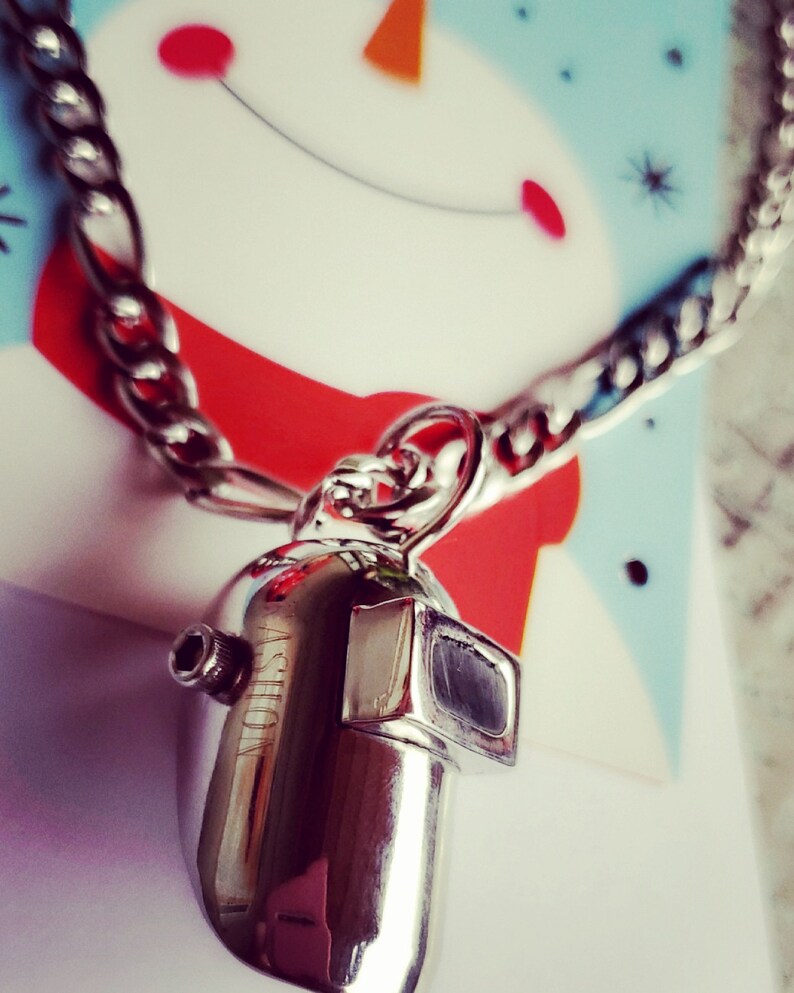 pancake hood necklace