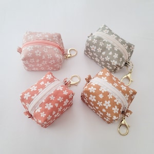 Mini porte-clés avec pochette zippée et fermoir mousqueton en métal doré | Porte-monnaie petite pochette | Porte-clés mignon | Cadeau mignon pour elle