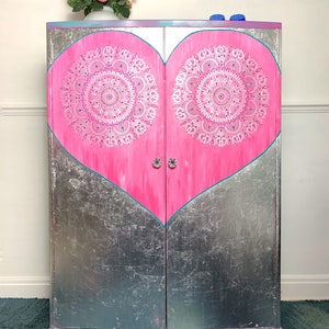 CLEARANCE SALE Upcycled hand painted boho vintage cocktail cabinet / drinks cabinet image 7