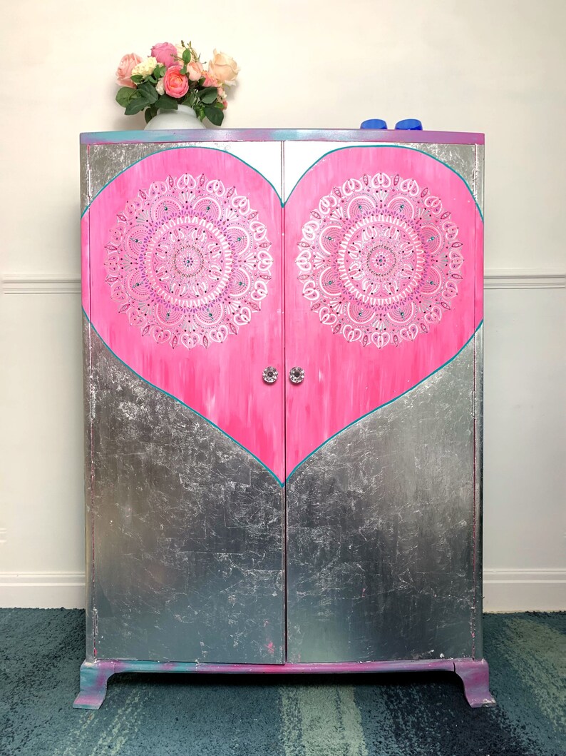 CLEARANCE SALE Upcycled hand painted boho vintage cocktail cabinet / drinks cabinet image 7