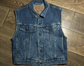 levis black denim vest