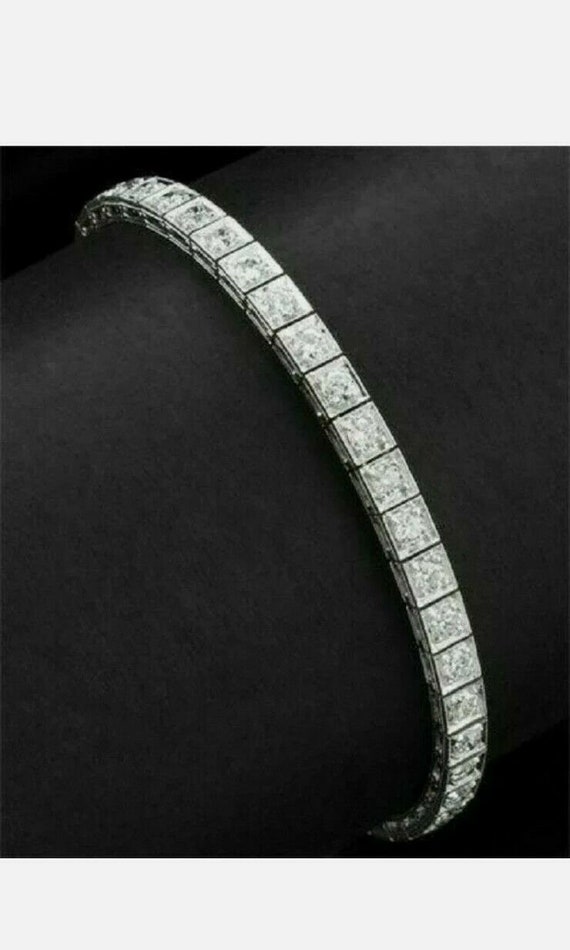 Brilliantly Mixed Diamond Bangle Bracelet | Miss Diamond Ring