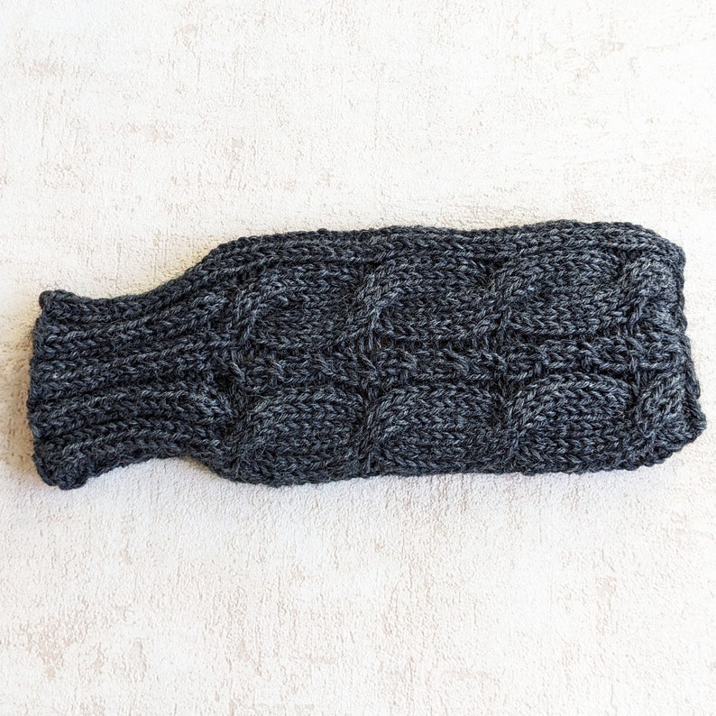 Cell phone sock knitted cable pattern anthracite image 2