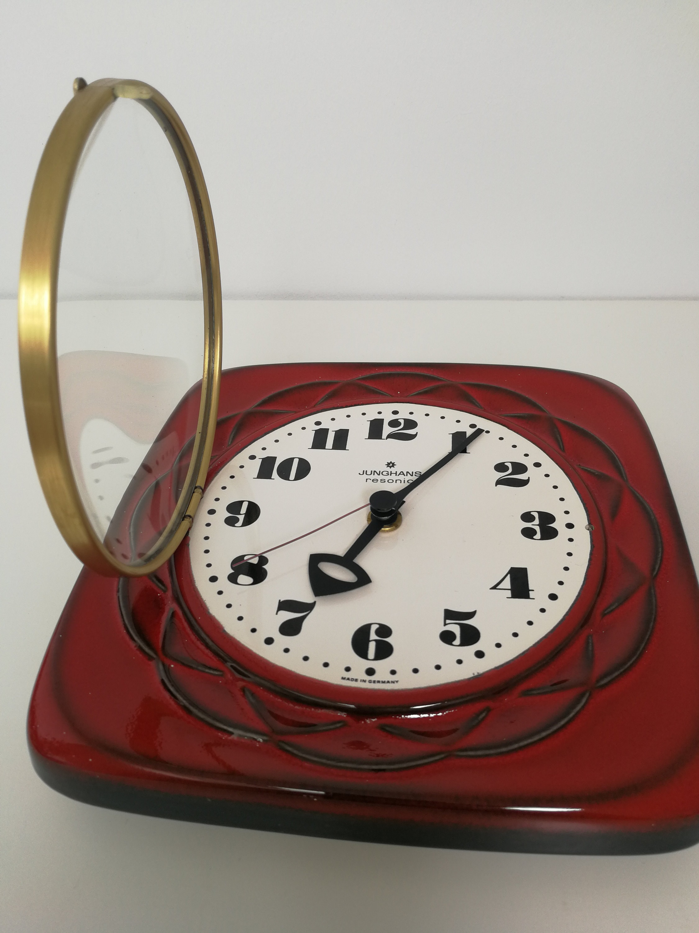Beautiful Junghans Resonic Wall Clock in Vintage Red 70's Ceramic With