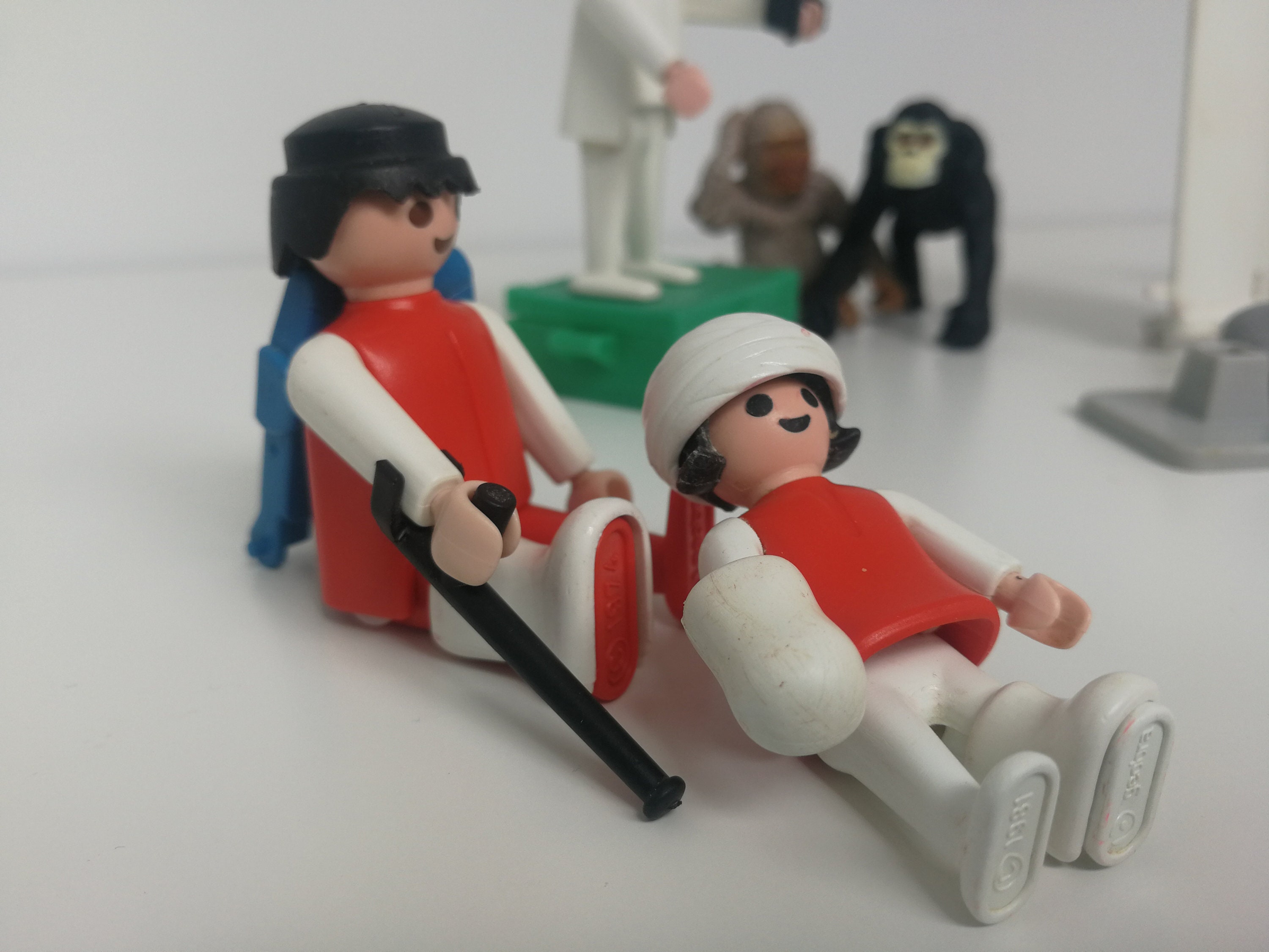PLAYMOBIL HOSPITAL DOCTOR Gift Action Figure Toy, Medical Nurse With  Patient After Accident, Dad at the Clinic With Kid Bandage, Surgery 