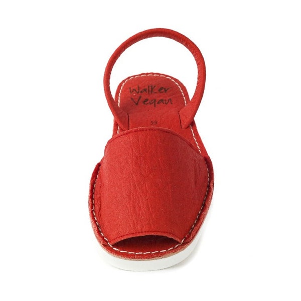 Covers vegan of PIÑATEX menorquina, red color foam sole with platform