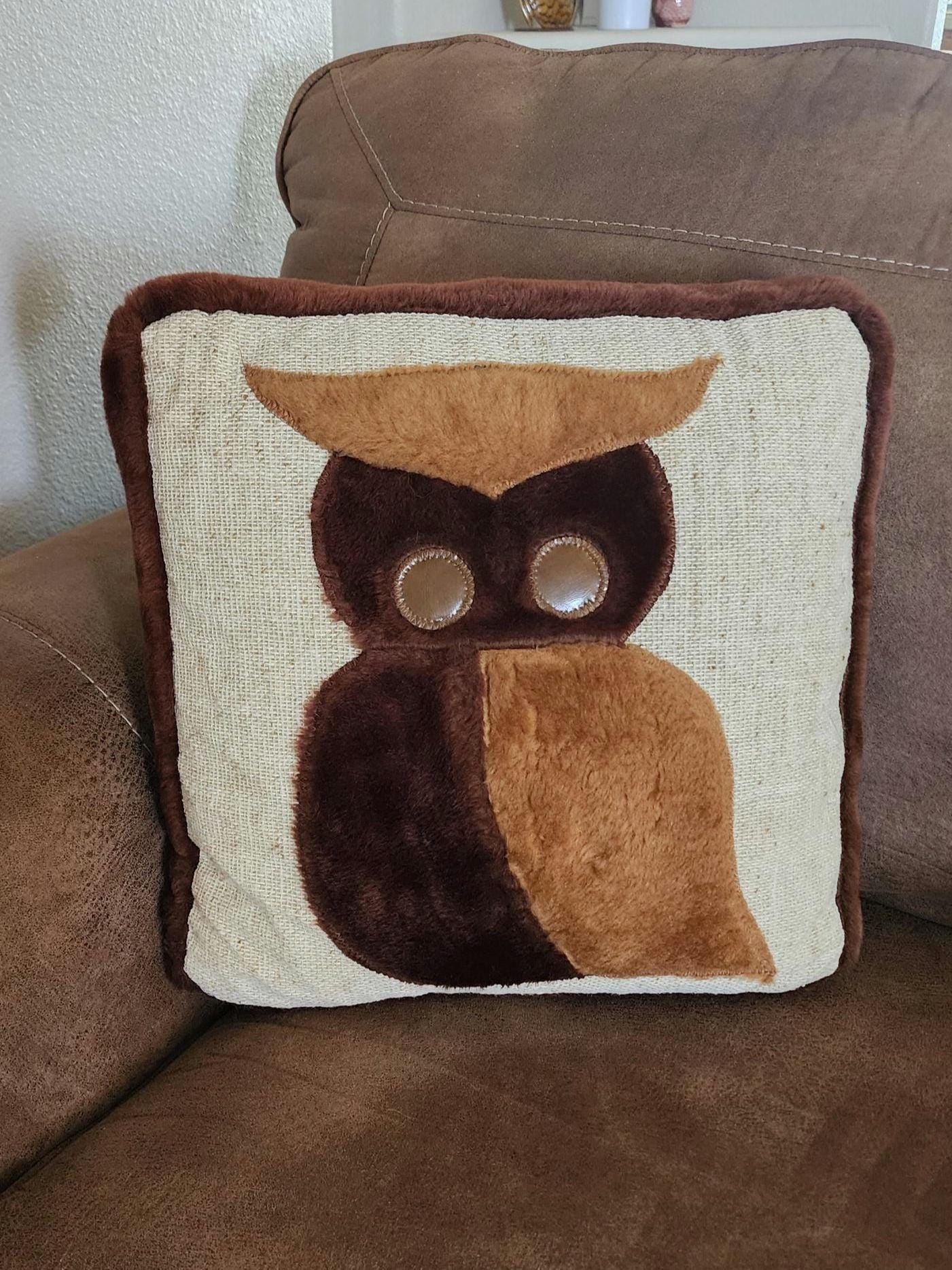 Vtg MCM Owl Pillow 70s Tweed Burlap Fuzzy Brown 17&times;15.5 Cottagecore Grannycore