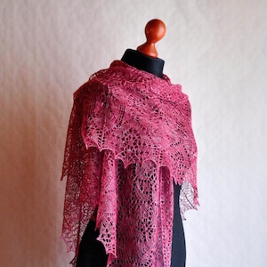 Echoes Of The Past - Lace shawl pattern - Instant download PDF knitting pattern