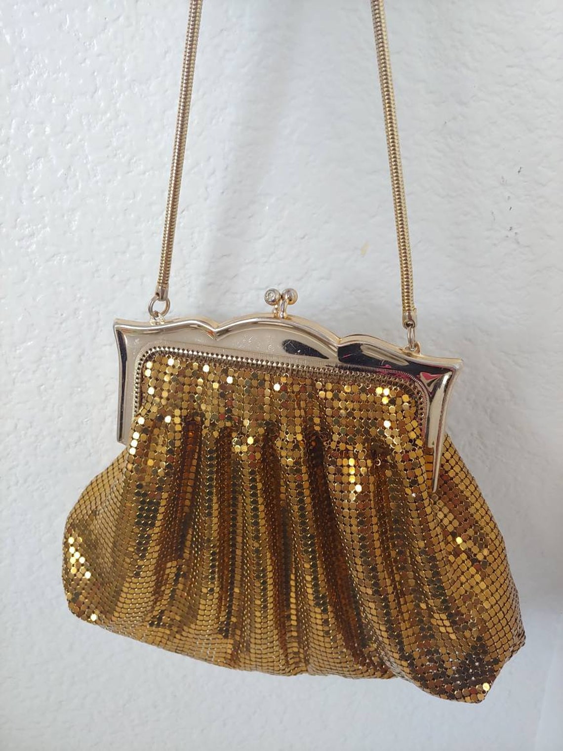 glo mesh purse