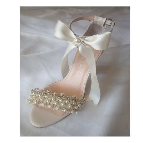 Scarpe da sposa con perle avorio per sposa/scarpe da sposa tacco largo/sandali in pelle con perle e strass/tacchi da sposa