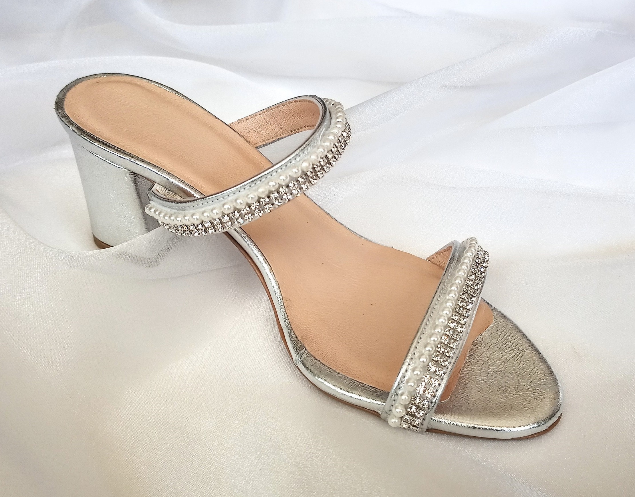 bridal shoes bridal suit bag pearl embroidery elegant design