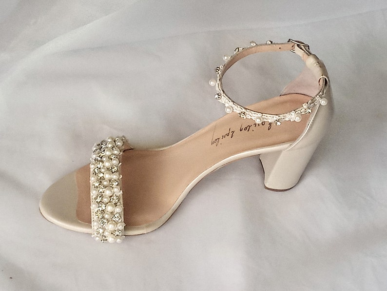Ivory Pearl Wedding Shoes for Bride/ Bridal Shoes Block Heel/ - Etsy