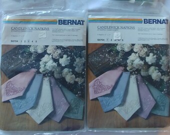 New Old Stock Bernat Candlewick Napkins Stamped Embroidery Set of 4 Napkins 17" x 17"  S0704  1983