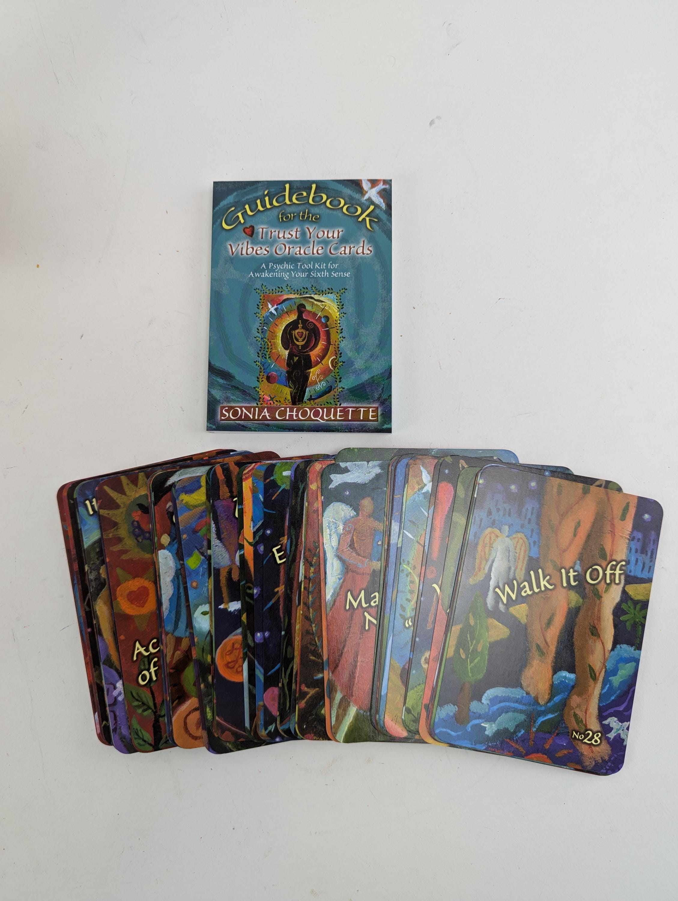 【SALE/55%OFF】 Trust Your トラスト・ユア・バイブス(日本 Cards Oracle VIBES タロットカード