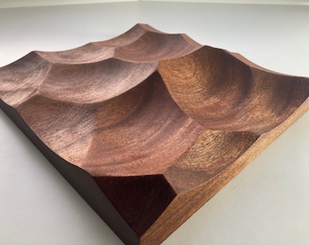 Amazing Abstract Sapele Ripple Wall/Centrepiece Art (Voronoi) Sculpture