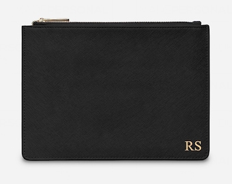 Schwarze Saffiano Leder Tasche, Brautjungfer Geschenk, Clutch Tasche, Monogramm, Initialen