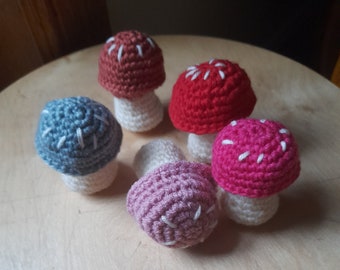 Crochet toadstools/mushrooms