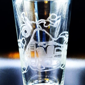 16oz. pint glass with custom etched motorcycle.