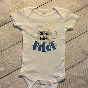 Future Pilot Onesie, Cute Onesie, Aviator Onesie, Baby Airplane Onesie, New Pilot Mom, Co Pilot Onesie,