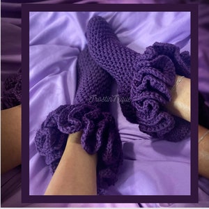 Ruffle Sock Crochet pattern only image 1