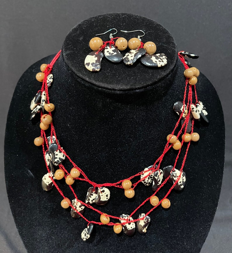 Adjustable Dalmatian Beans Jewelry Set