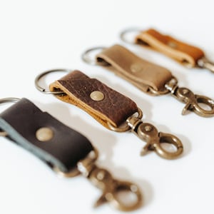 Clip Keychain Genuine Leather - Key Fob Modern Key Lanyard, Gift for Him Her, Father&#39;s Day, Groomsmen Gift, One of a Kind Present