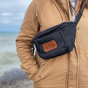 Milwaukee People&#39;s Flag Fanny Pack - MKE Flag Crossbody Bag