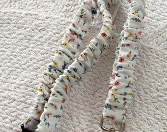 Scrunchie Lanyard, Optional Breakaway Clasp, 16 or 18 inches || Mini Wildflower Floral