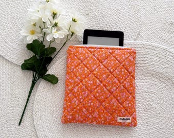 Handmade Quilted Padded Kindle Sleeve with Zipper, E-reader Cover || Orange Roses And Hearts