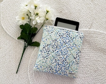 Handmade Quilted Padded Kindle/Ipad Mini Sleeve with Zipper, Tablet, E-reader || Blue Mini Floral
