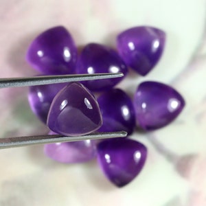 AAA Amethyst Cabochon: Trillion Purple Gemstone - Ring Size