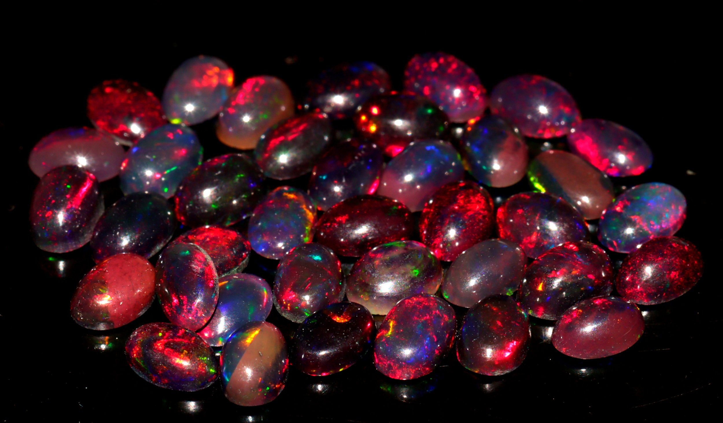 Red Fire Ethiopian Opal Cabochon: Oval Loose Gemstone (6x4 MM) Opal ...