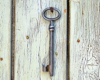 Llave maestra vintage de metal grande: colgante rústico para boda (11,4 cm)