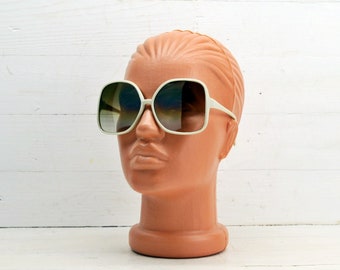 Sunglasses, Vintage sunglasses, Retro sunglasses, Old sunglasses, Womens sunglasses, 60s/70s