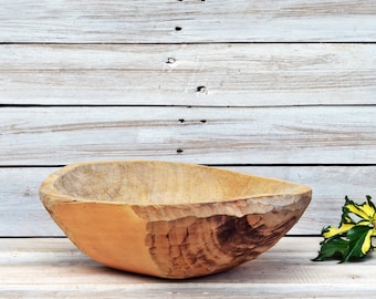 Handgeschnitzte Holzschale: Antikes primitives Küchen Dekor (300x230x100 mm)