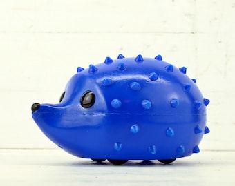 プラスチック製ハリネズミ 10 cm、ソビエトノスタルジックな