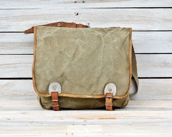 Military Canvas Bag, Distressed Canvas Leather Military Bag, Green Color Messenger Crossbody Bag, Vintage Shoulder Army Bag, School bag